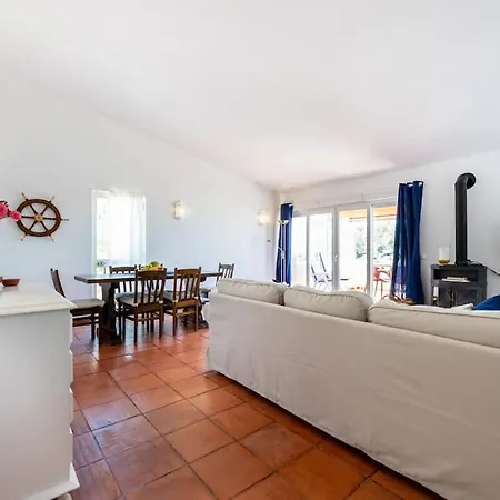 Casa Oleiro With Ocean View * Salema